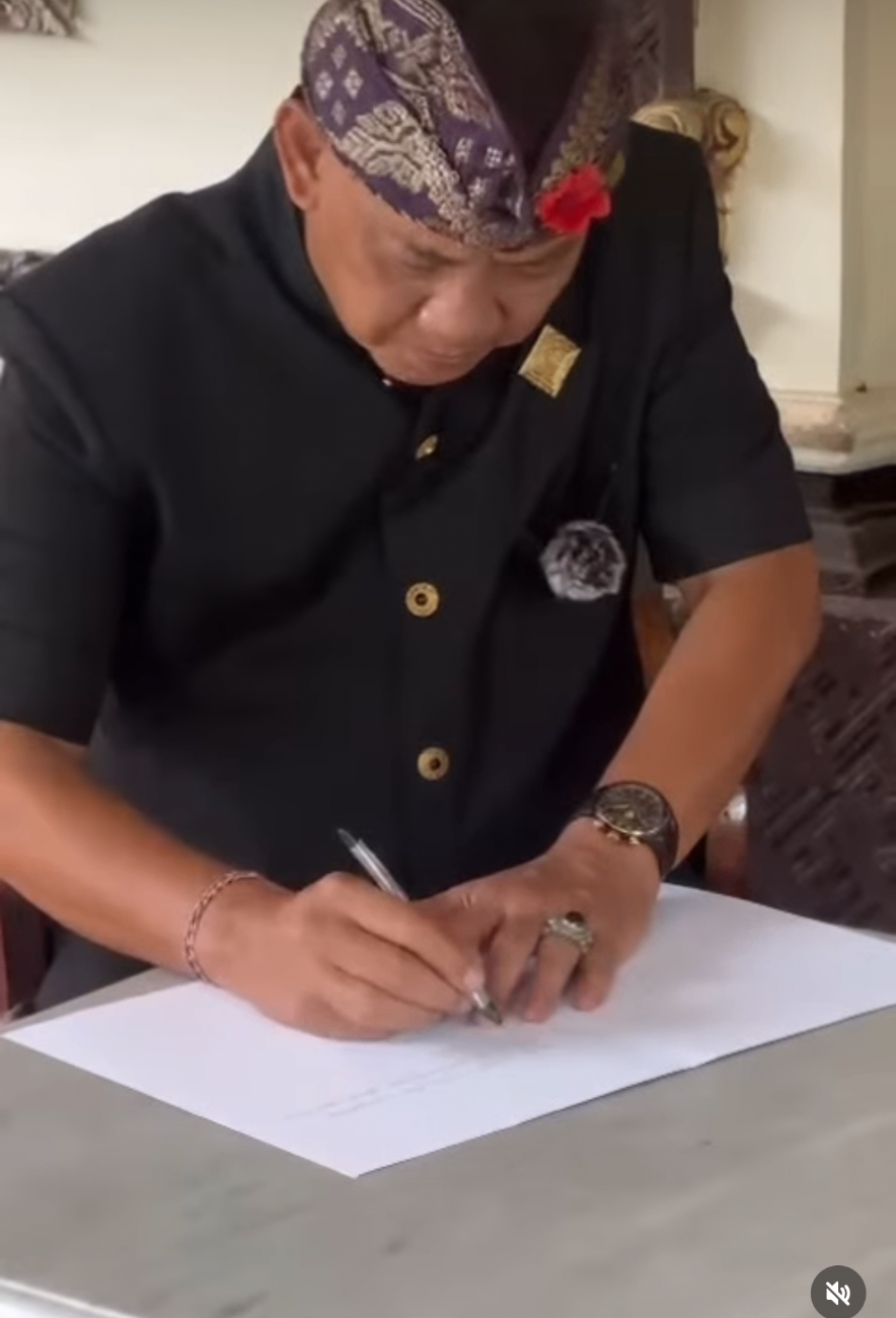Erawan, official portrait