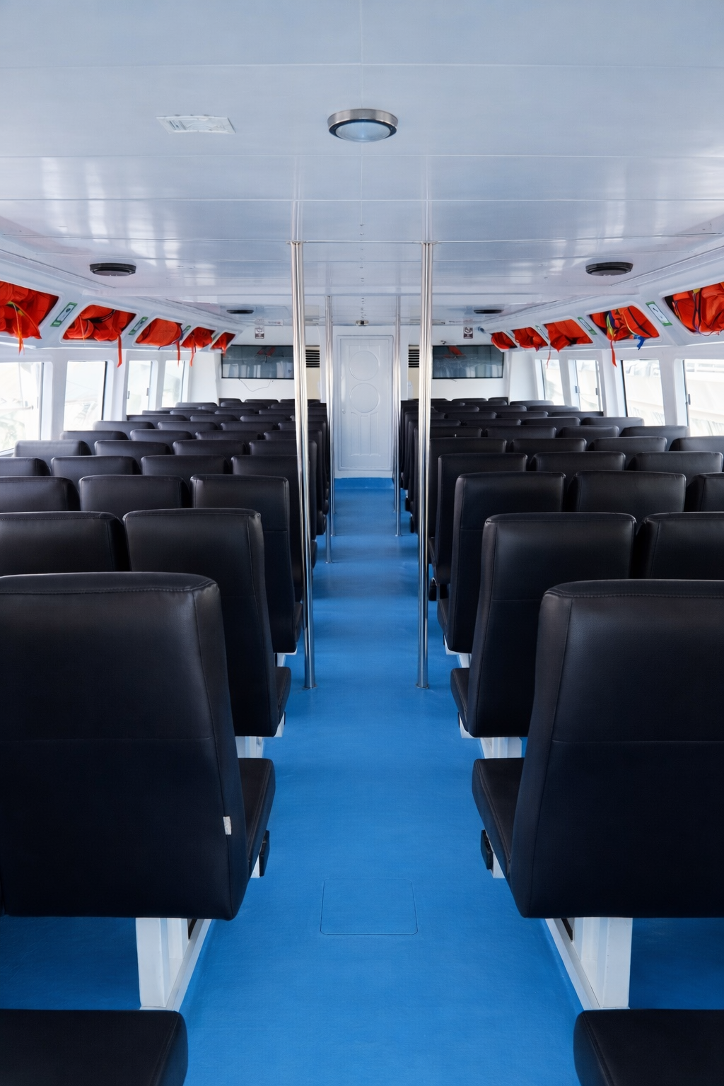 Boat cabin, main aisle